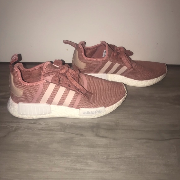 adidas nmd blush pink